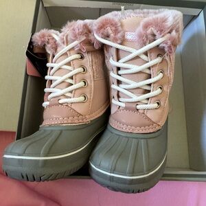 London fog snow boots NWT toddler 6c
